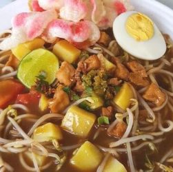 Mie Rebus Medan: Kuliner Tradisional yang Selalu Bikin Rindu