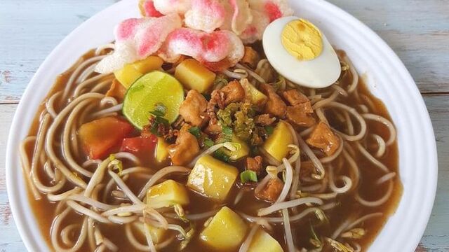 Mie Rebus Medan: Kuliner Tradisional yang Selalu Bikin Rindu